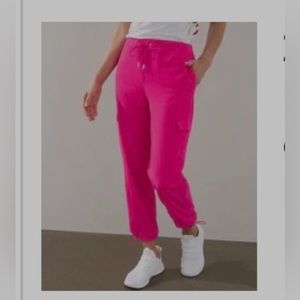 Chicos Zenergy pink cargo joggers, size 2.5 (14)
